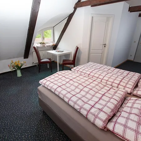Pension Altes Burghotel Neustadt-Glewe Room photo